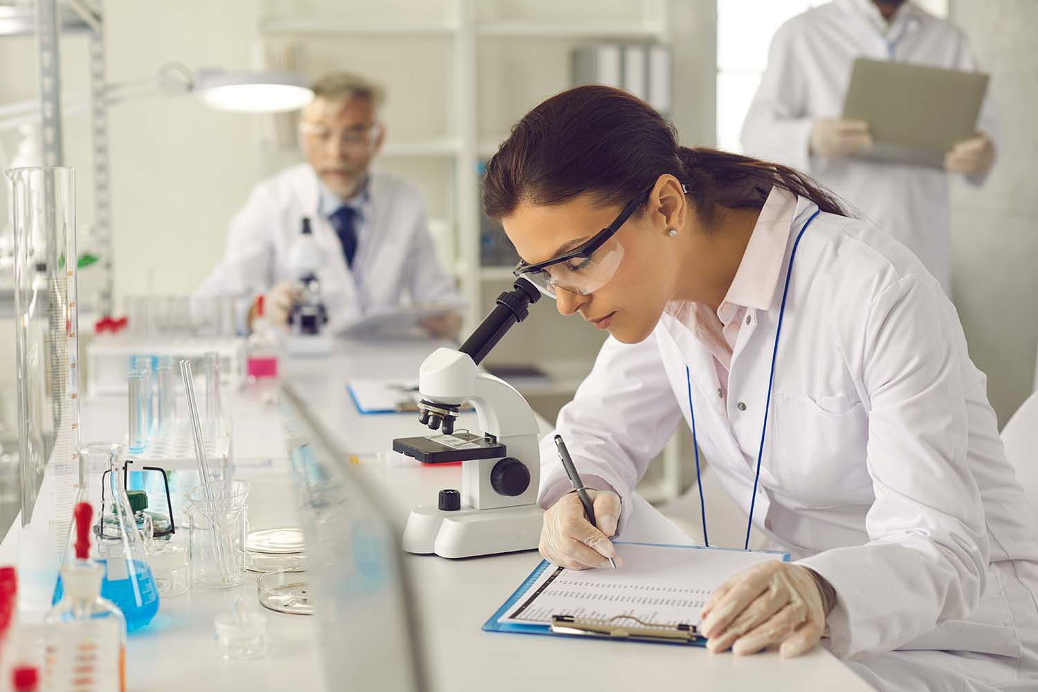 Advanced Air Filtration Solution for Pharmaceutical Facilities